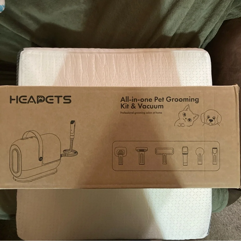 All-In-One Pet Grooming Vacuum and Grooming Kit